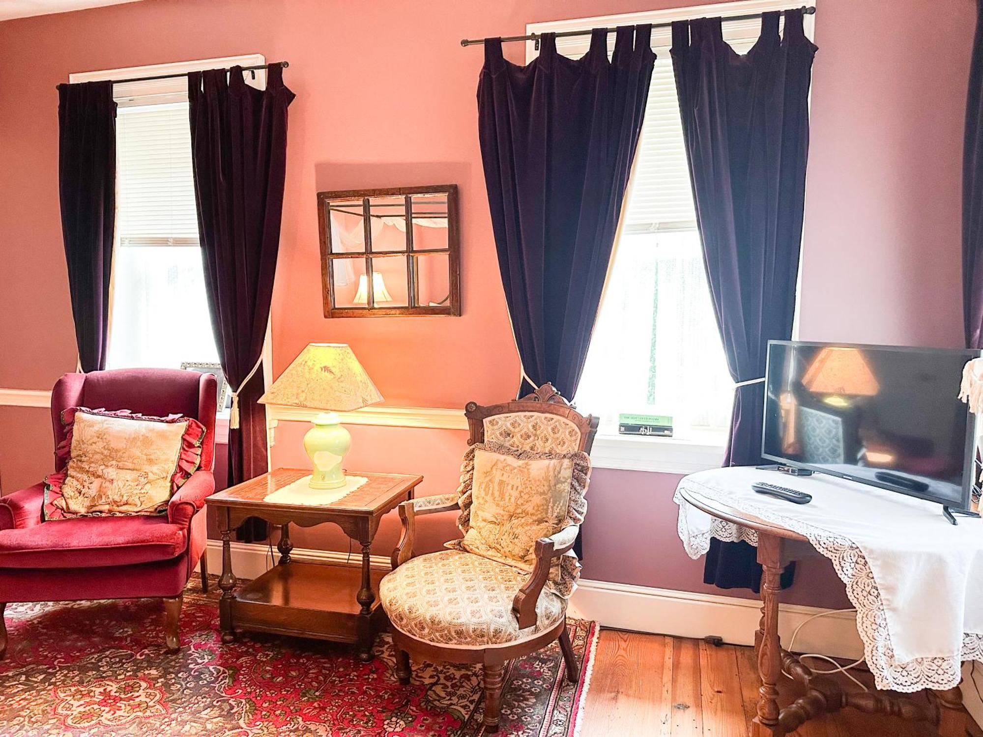The Black Walnut Inn アマースト エクステリア 写真