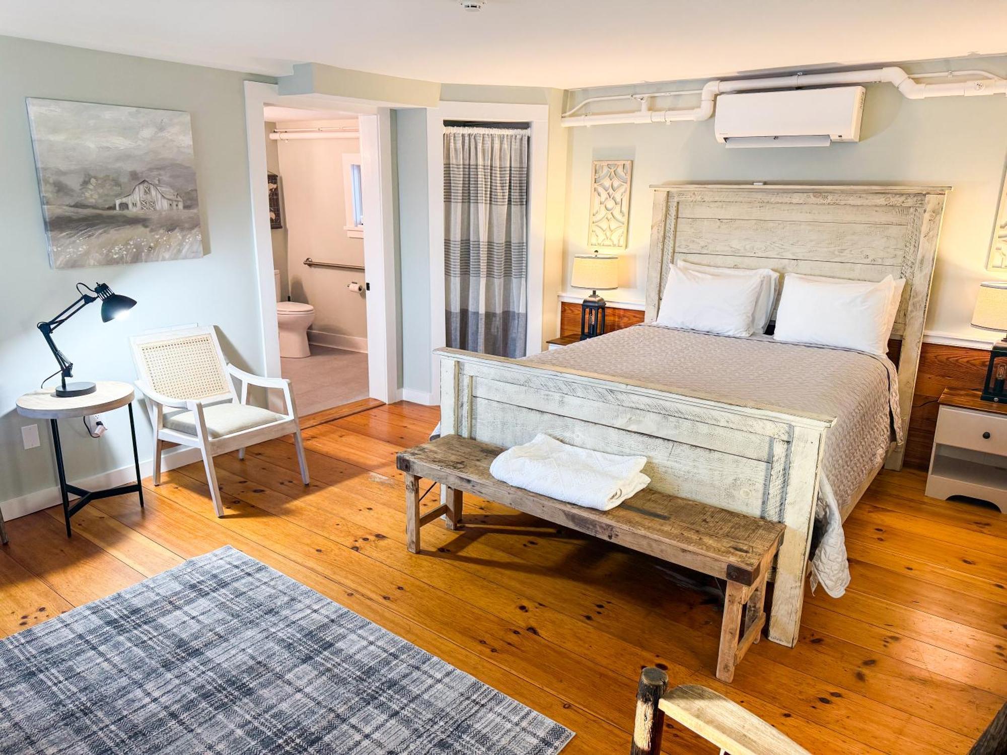 The Black Walnut Inn アマースト エクステリア 写真