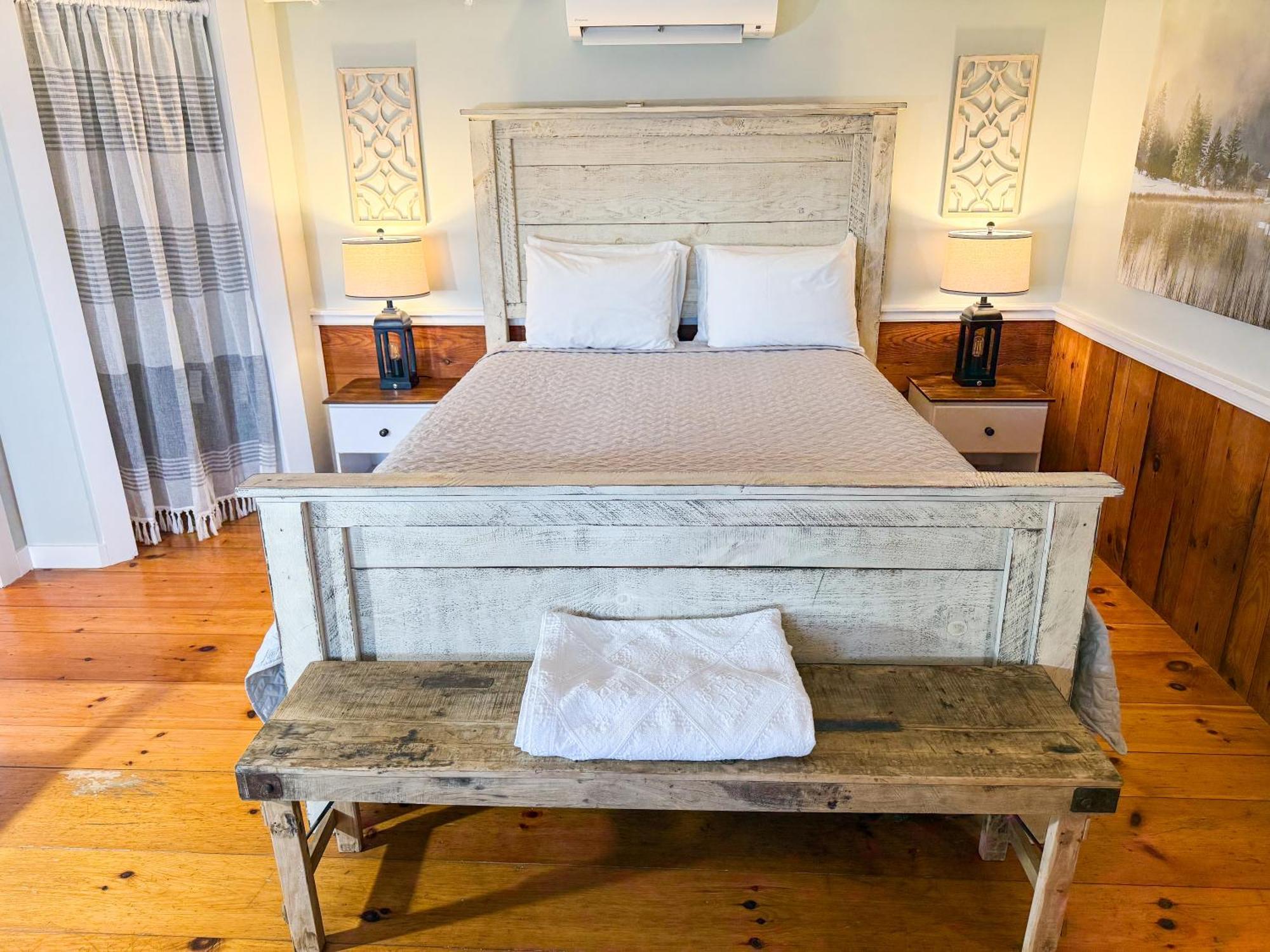 The Black Walnut Inn アマースト エクステリア 写真